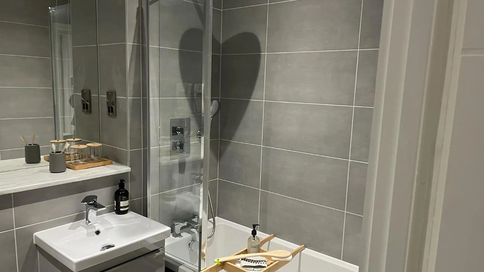 Cosy Modern Studio Solihull Apartment